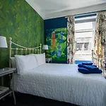 Percy Terrace Bed And Breakfast