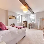 Host & Stay - The Old Workhouse