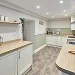 Host & Stay - Sion Hall Cottage