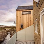 Gardener\'S Cottage