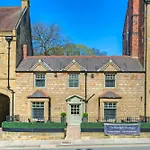 The Bondgate Boutique