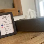 The Oaks Hotel