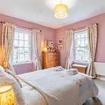 Peaseblossom House, A Charming Grade II Listed Building, In A Great Location In Alnwick