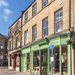Alnwick Book Nook - Dog Friendly