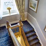 White Swan Hotel