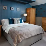 Coach House B & B