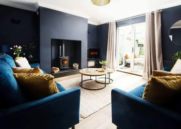 Stylish 5 Bedroom House - Alnwick