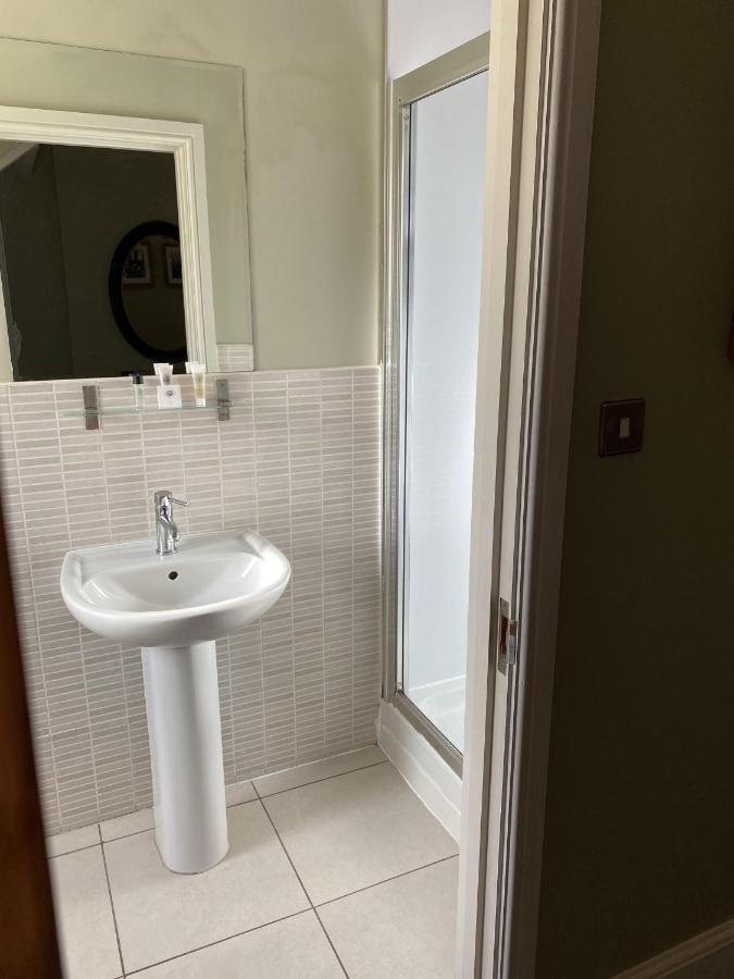 The Plough Hotel 3*