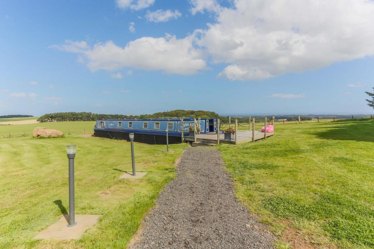 Middlemoor Farm Holidays *