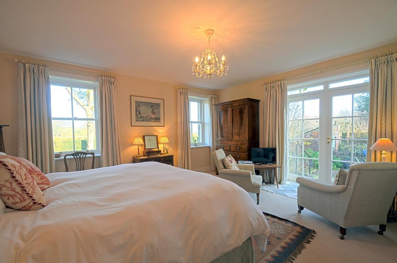 Ingram House Bed & Breakfast *