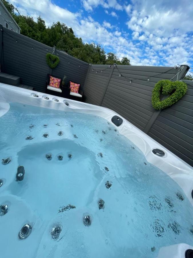 Holiday park Hot Tub 9 The Fairways