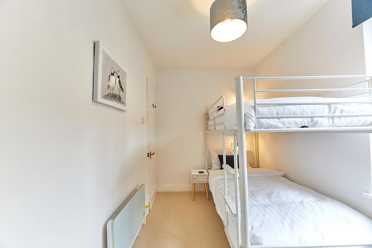 Host & - The Burrow Apartment *