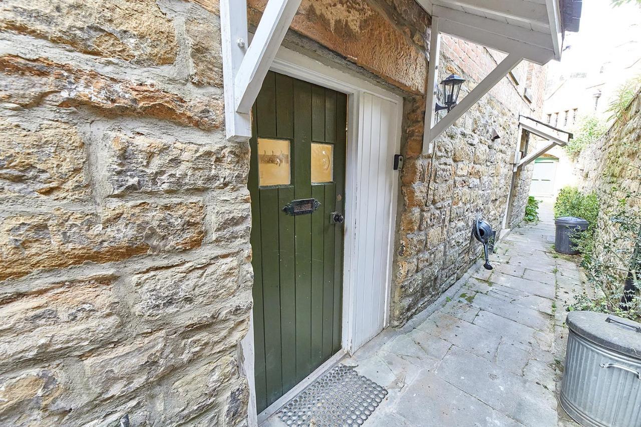 Host & - The Burrow Alnwick