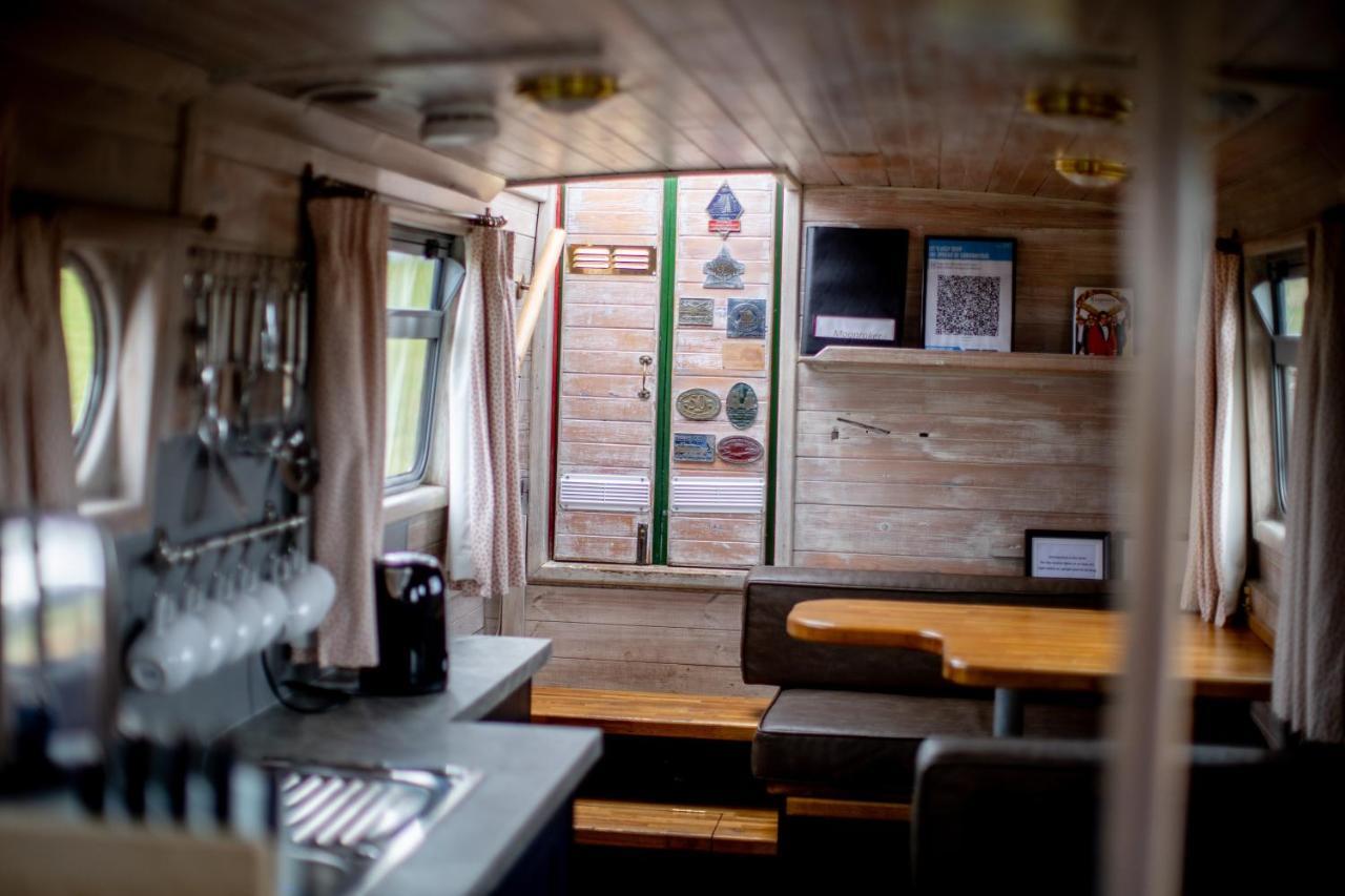 Botel Middlemoor Farm Holidays