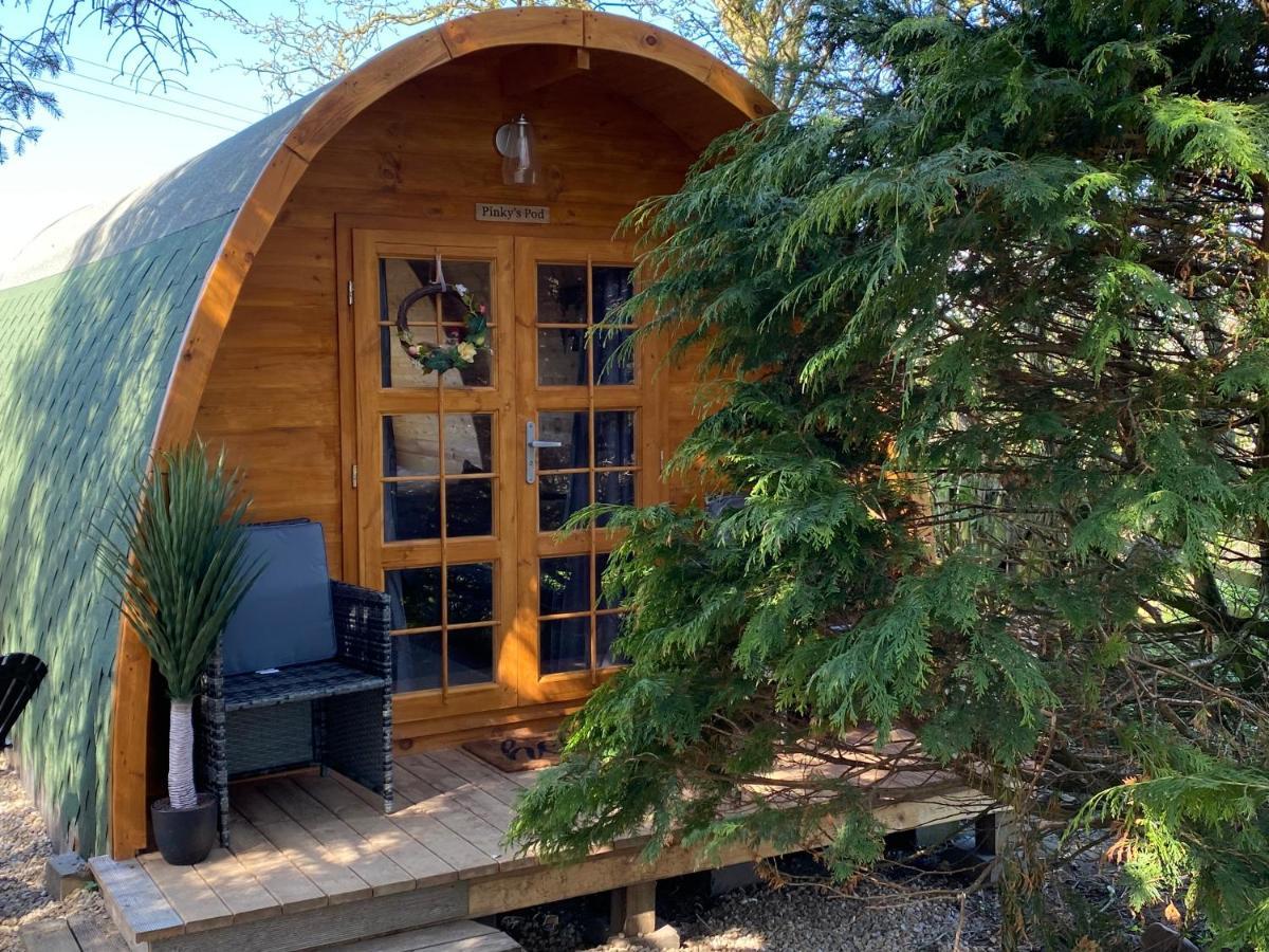 Pinkys Pod At Rock * Alnwick