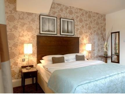 Hotel White Swan 3*