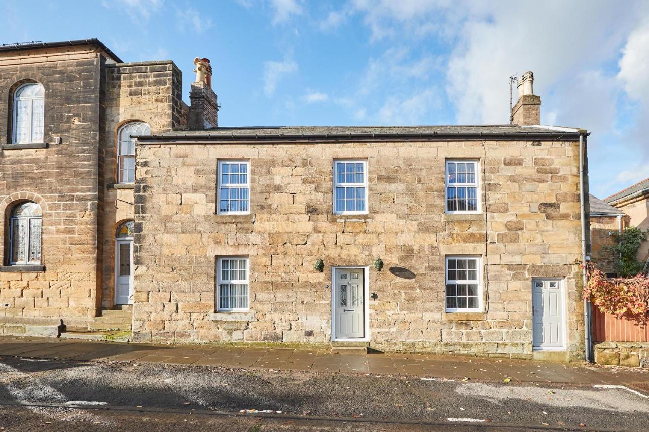 Host & - Sion Hall Alnwick