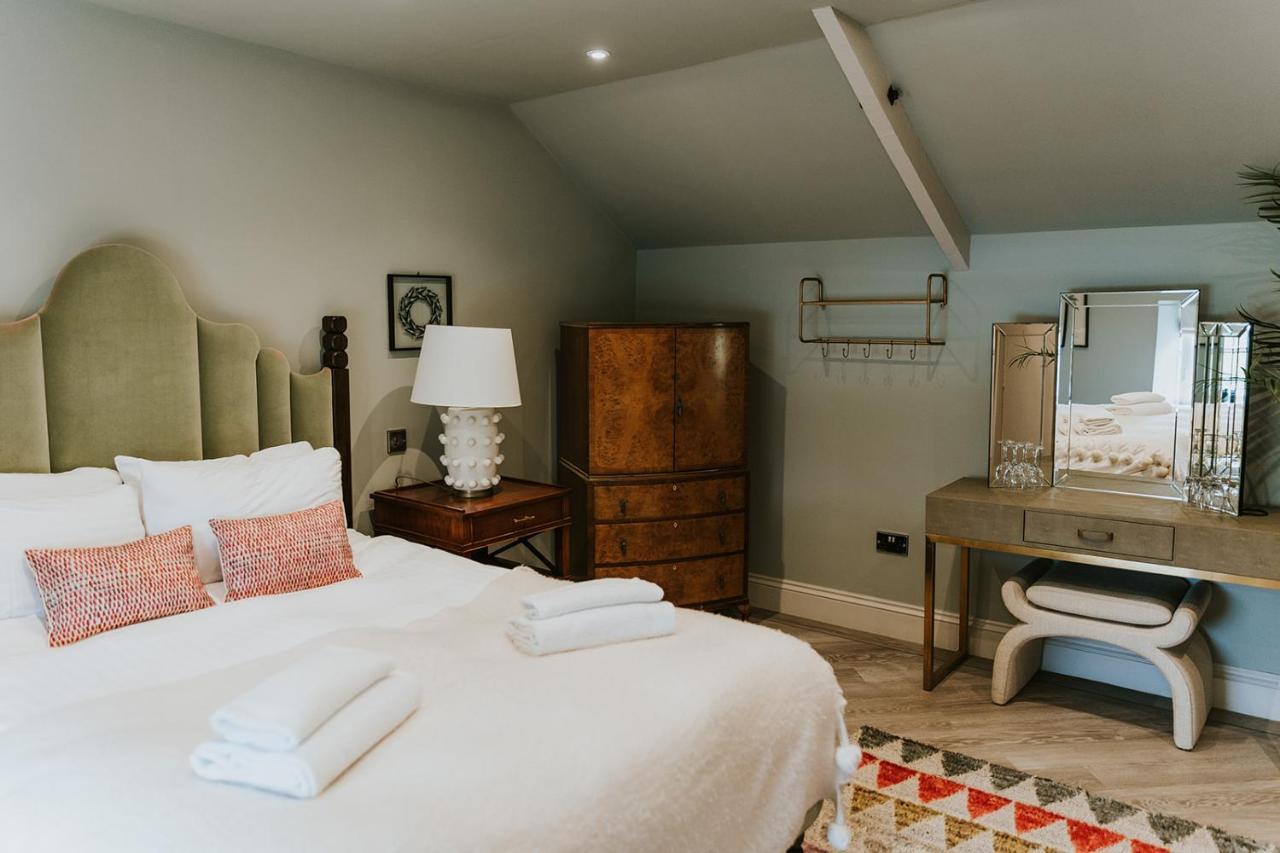 The Tempus At Charlton Hall Estate Hotel