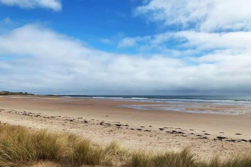 Stylish 5 Bedroom House - Casa de férias Alnwick