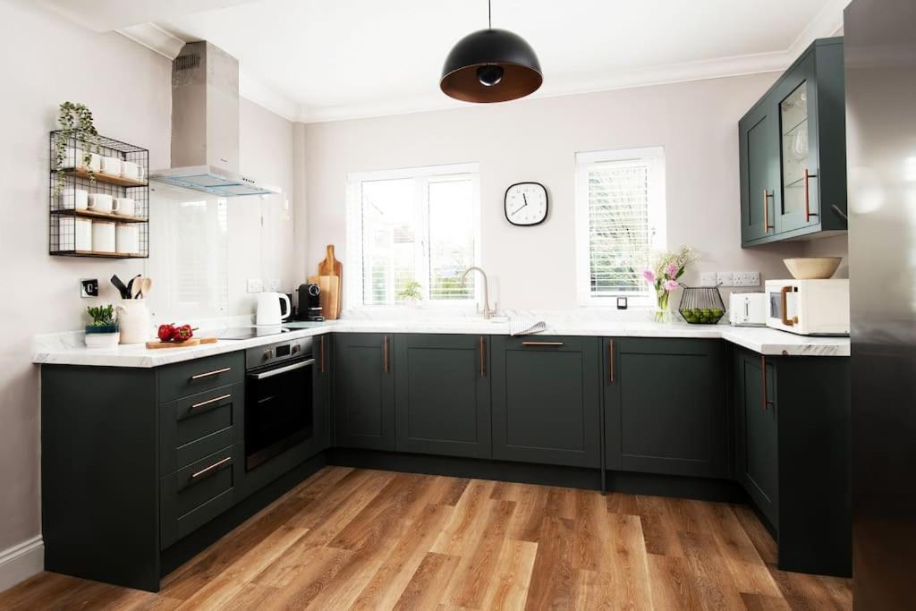 Stylish 5 Bedroom House - Casa de férias Alnwick