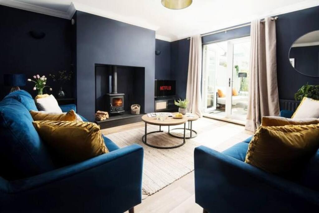 Stylish 5 Bedroom House - Casa de férias Alnwick