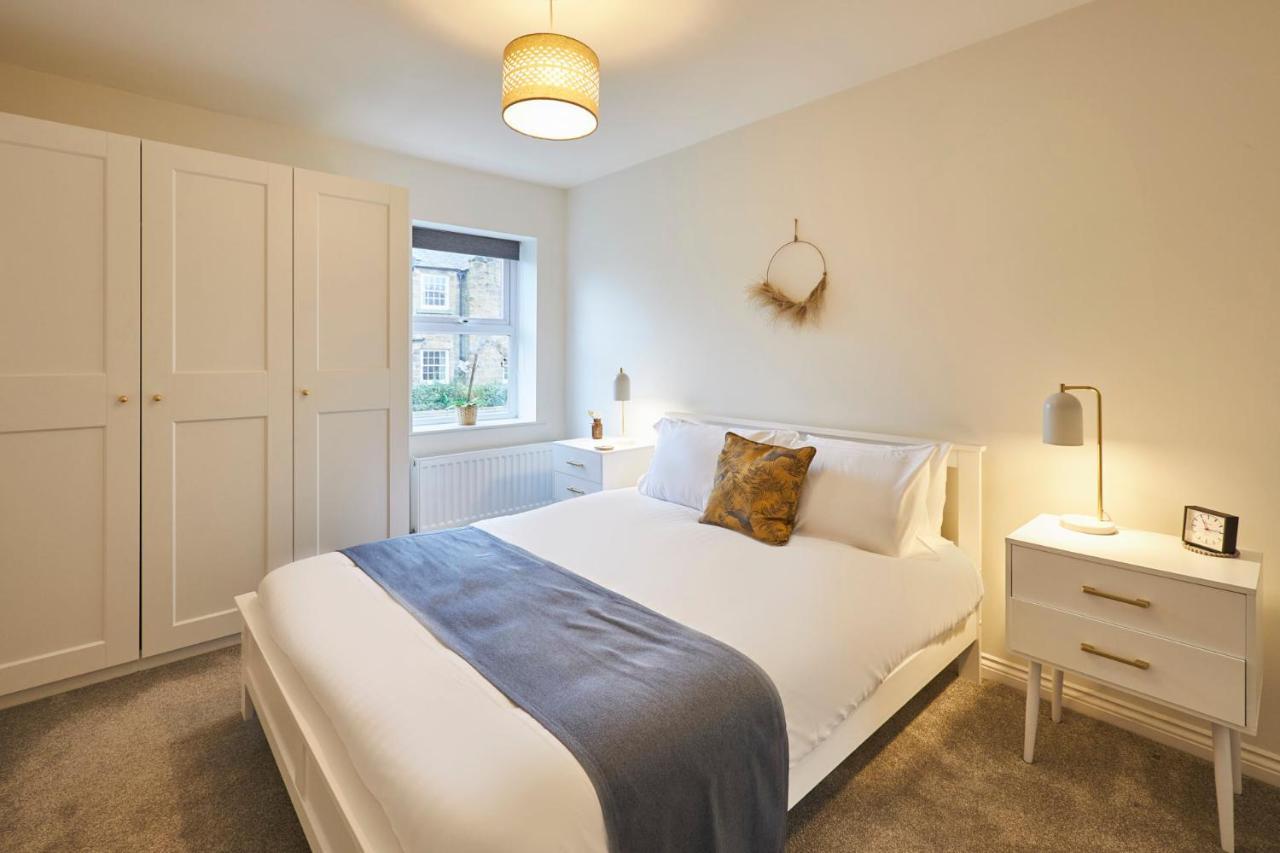 Host & - No.8 * Alnwick