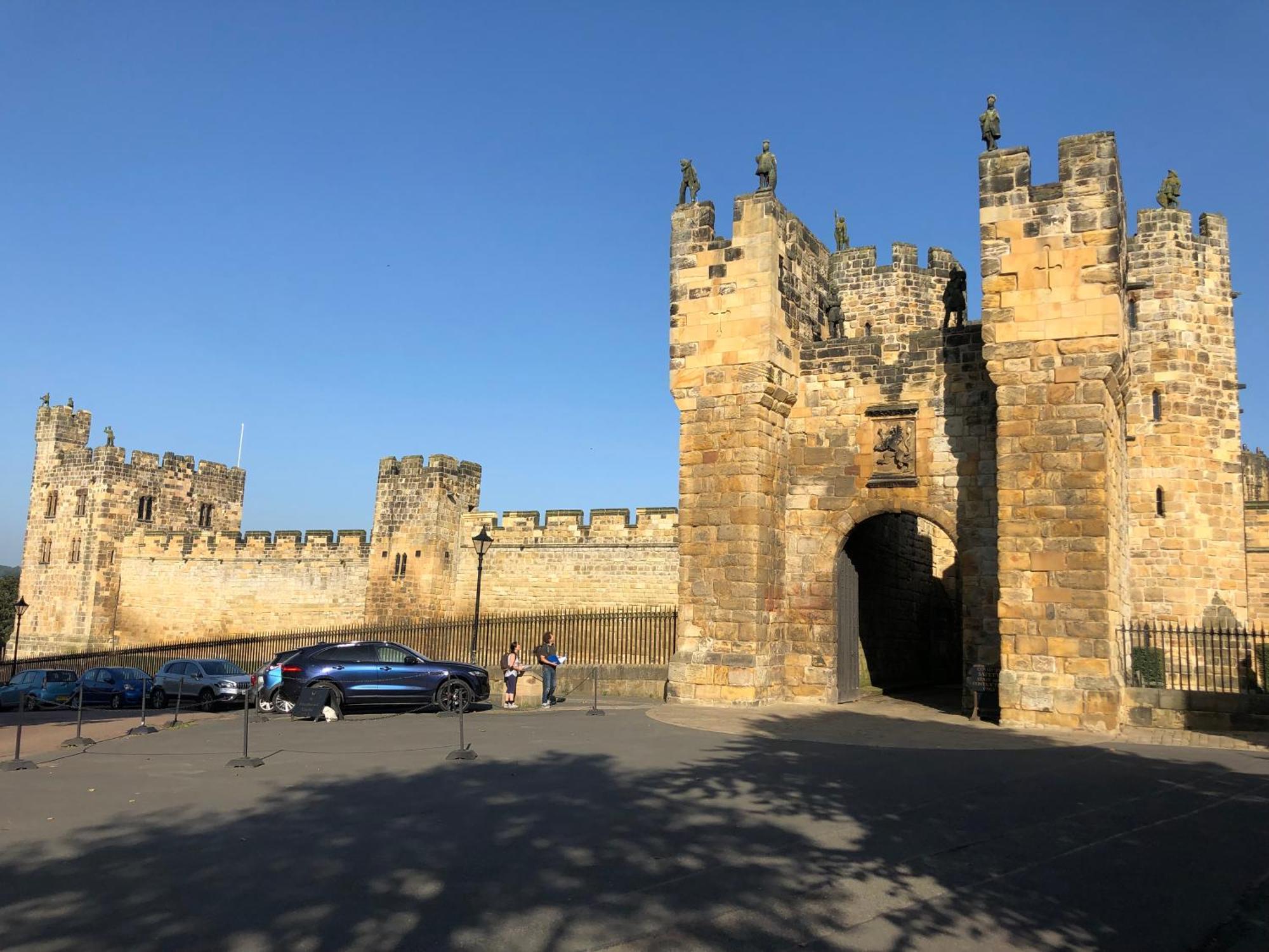 Castle Retreat - Luxury Opposite Castle *
