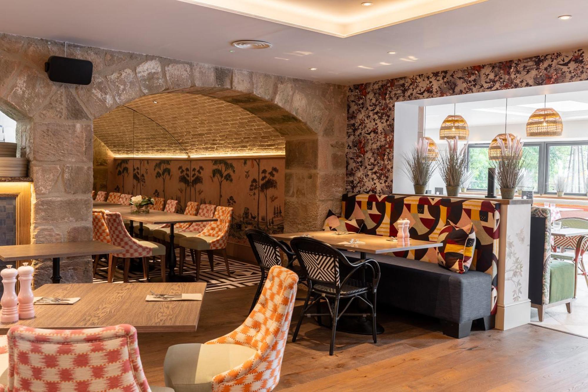 The Tempus At Charlton Hall Estate Hotel
