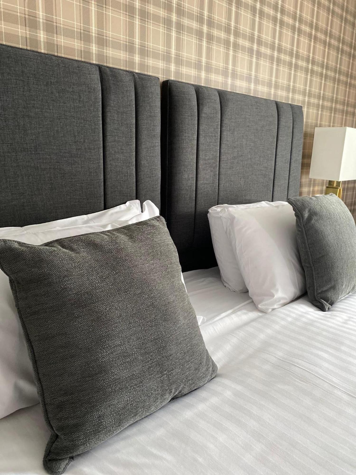 Hotel The Oaks 3*