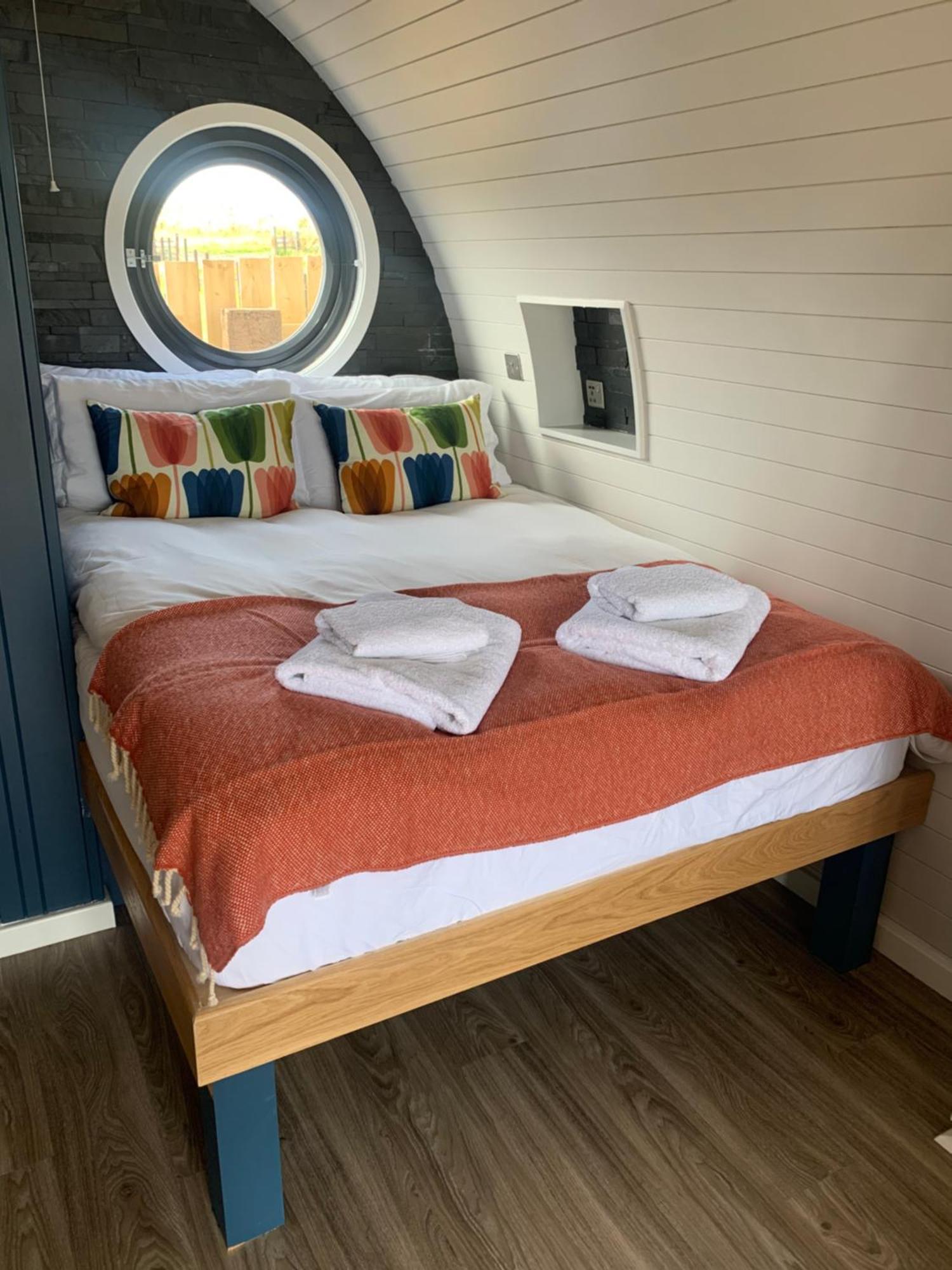 Botel Middlemoor Farm Holidays