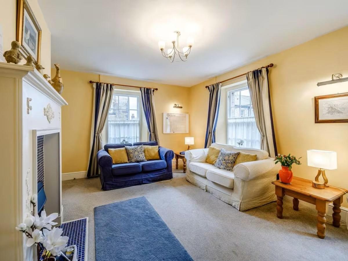 Peaseblossom House, A Charming Grade Ii Listed Building, In A Great Location In