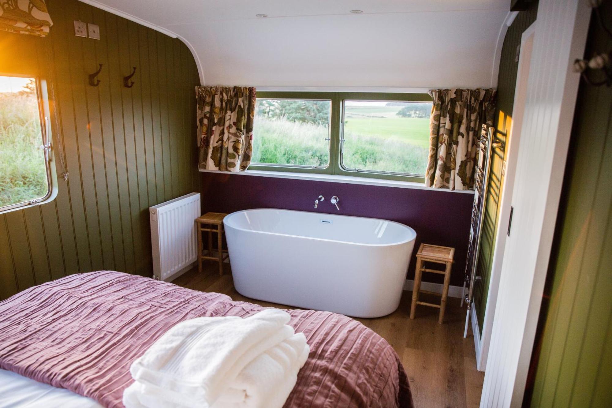 Botel Middlemoor Farm Holidays