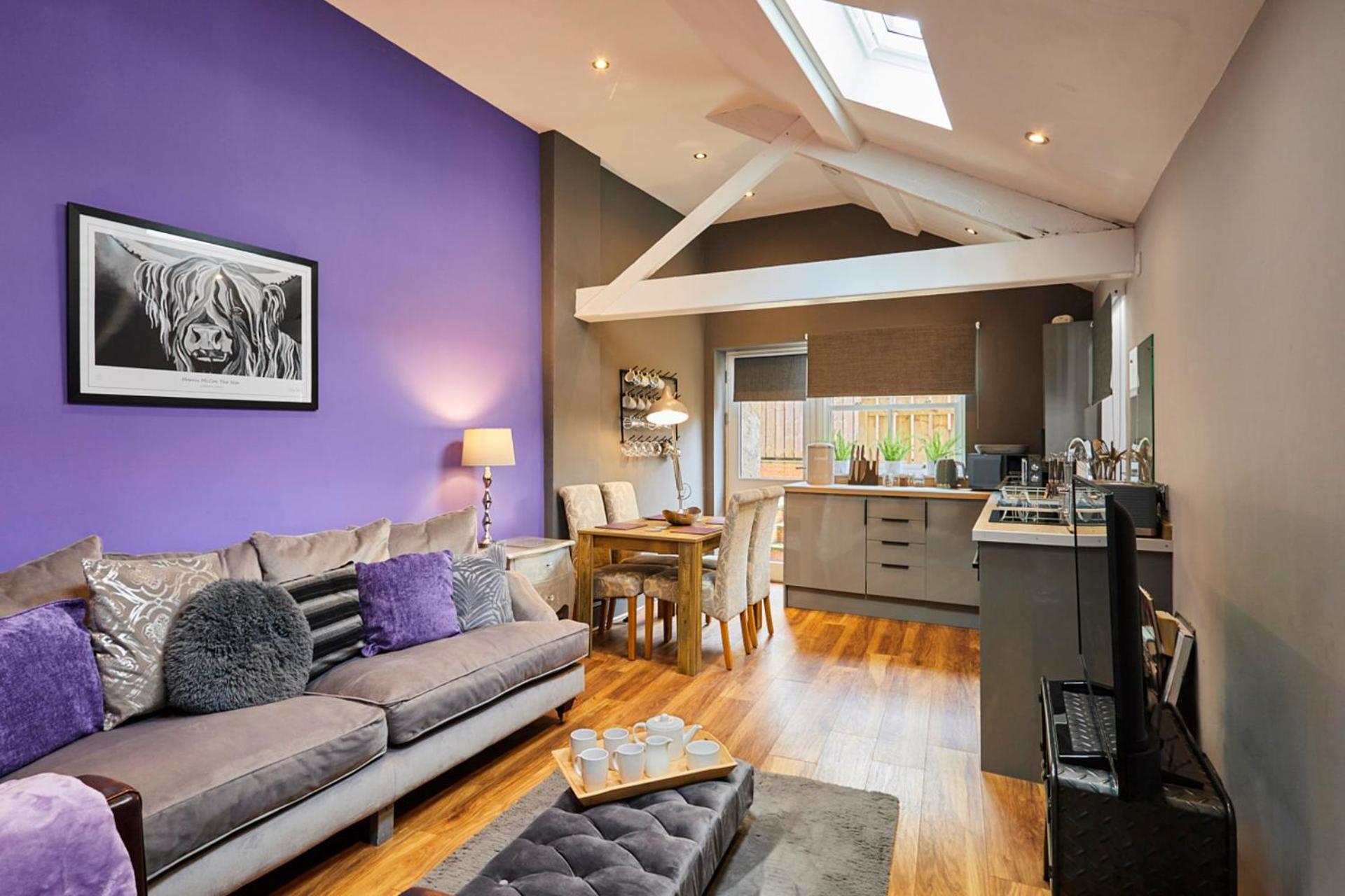 Host & - Narrowgate * Alnwick