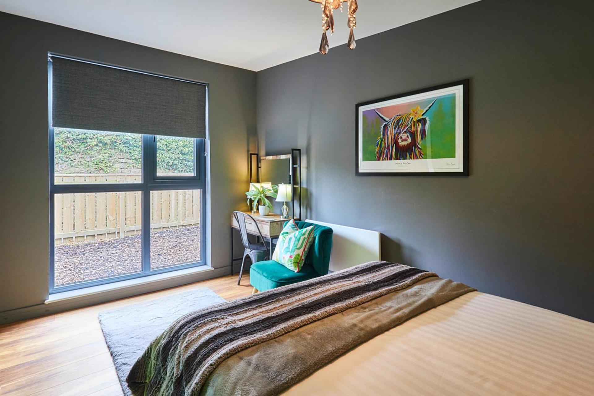 Host & - Forest * Alnwick