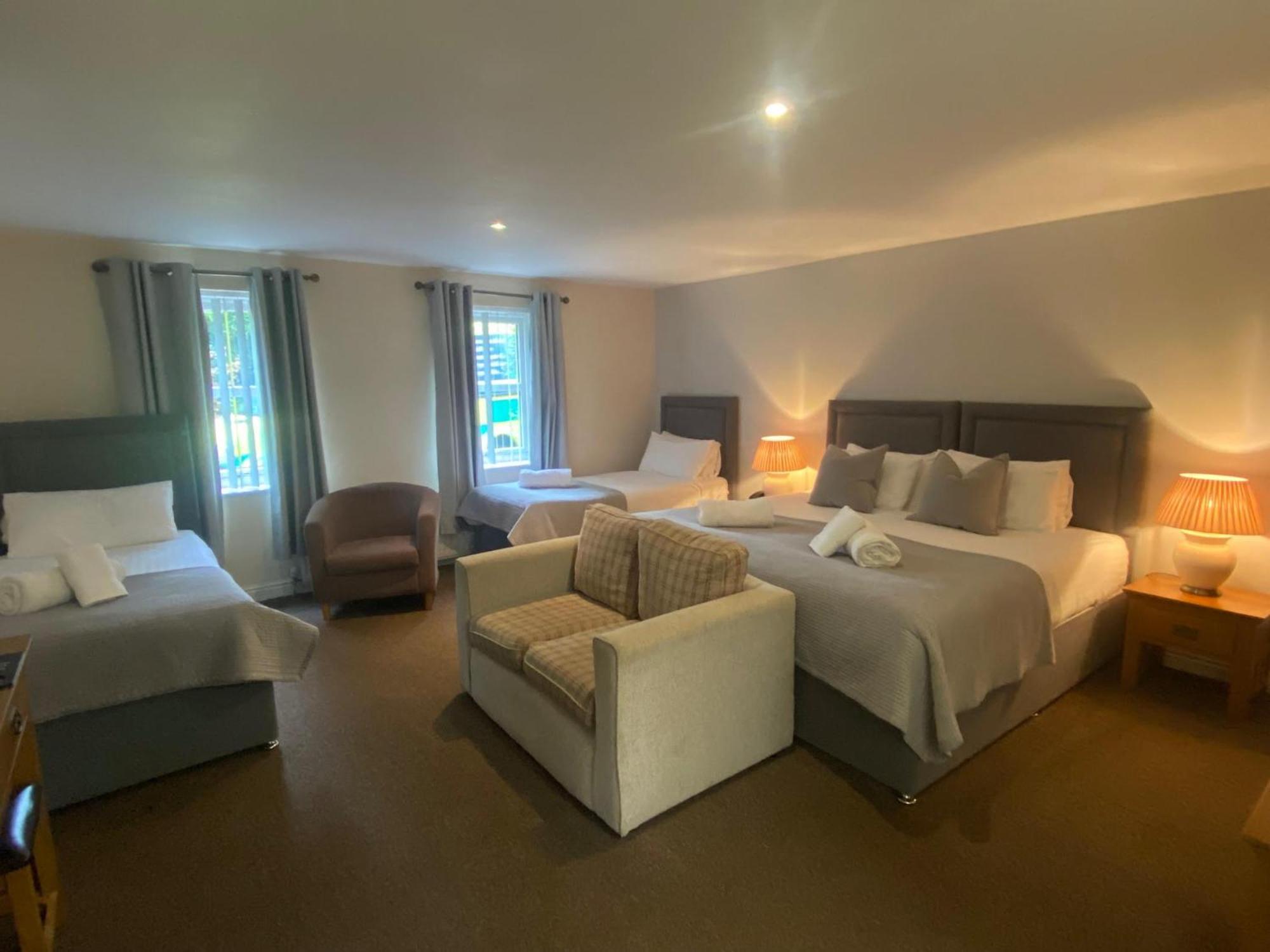 Hotel The Oaks