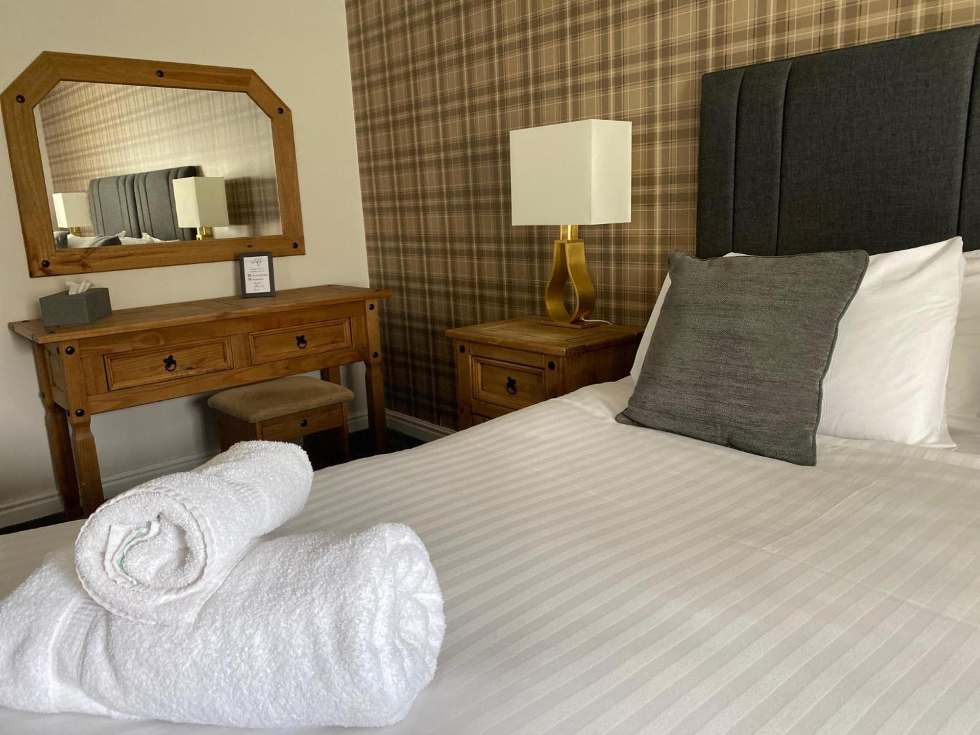The Oaks Hotel