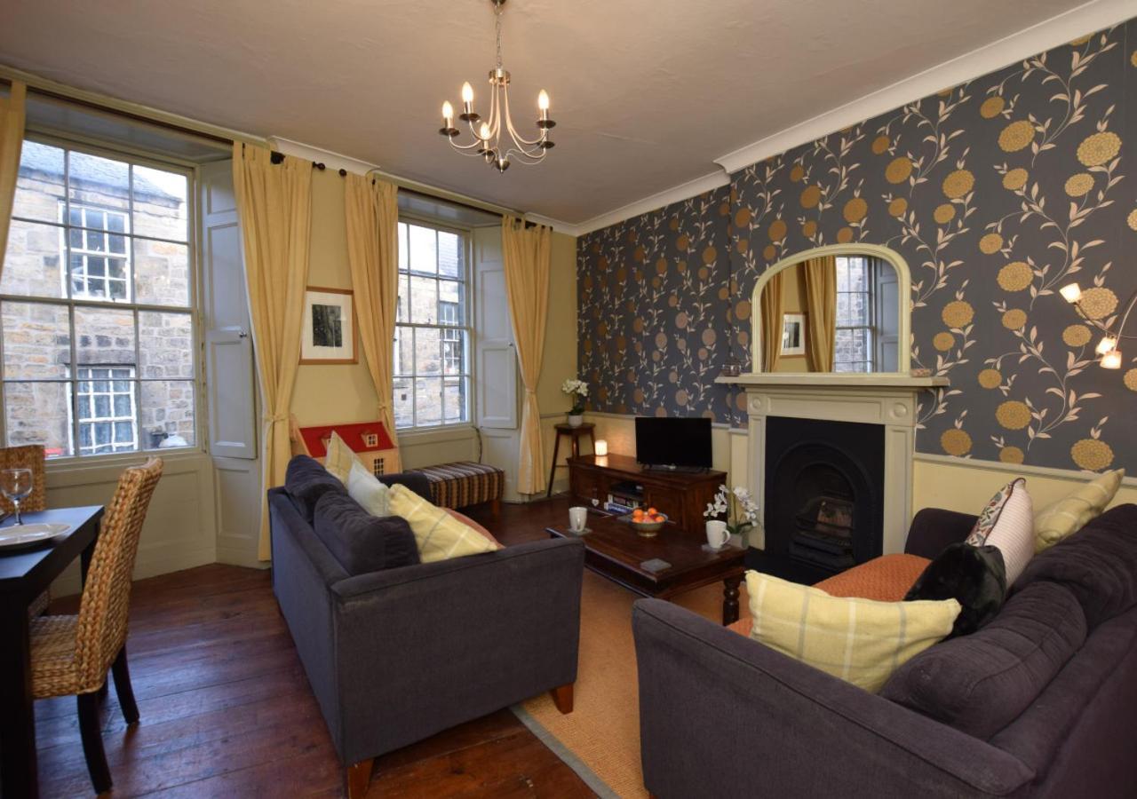 Apartment Fenkle