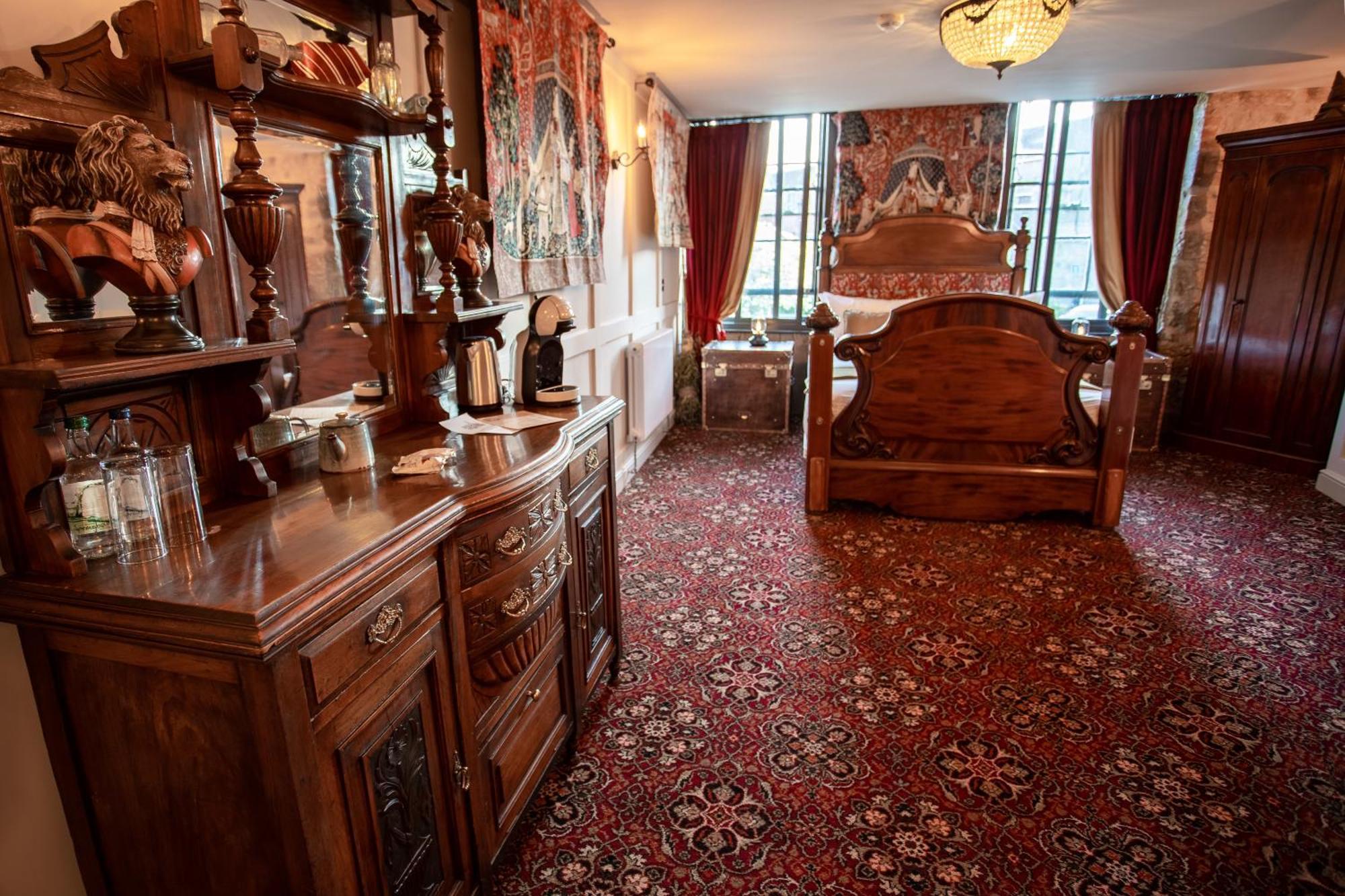 Crux Bed & Breakfast 3*
