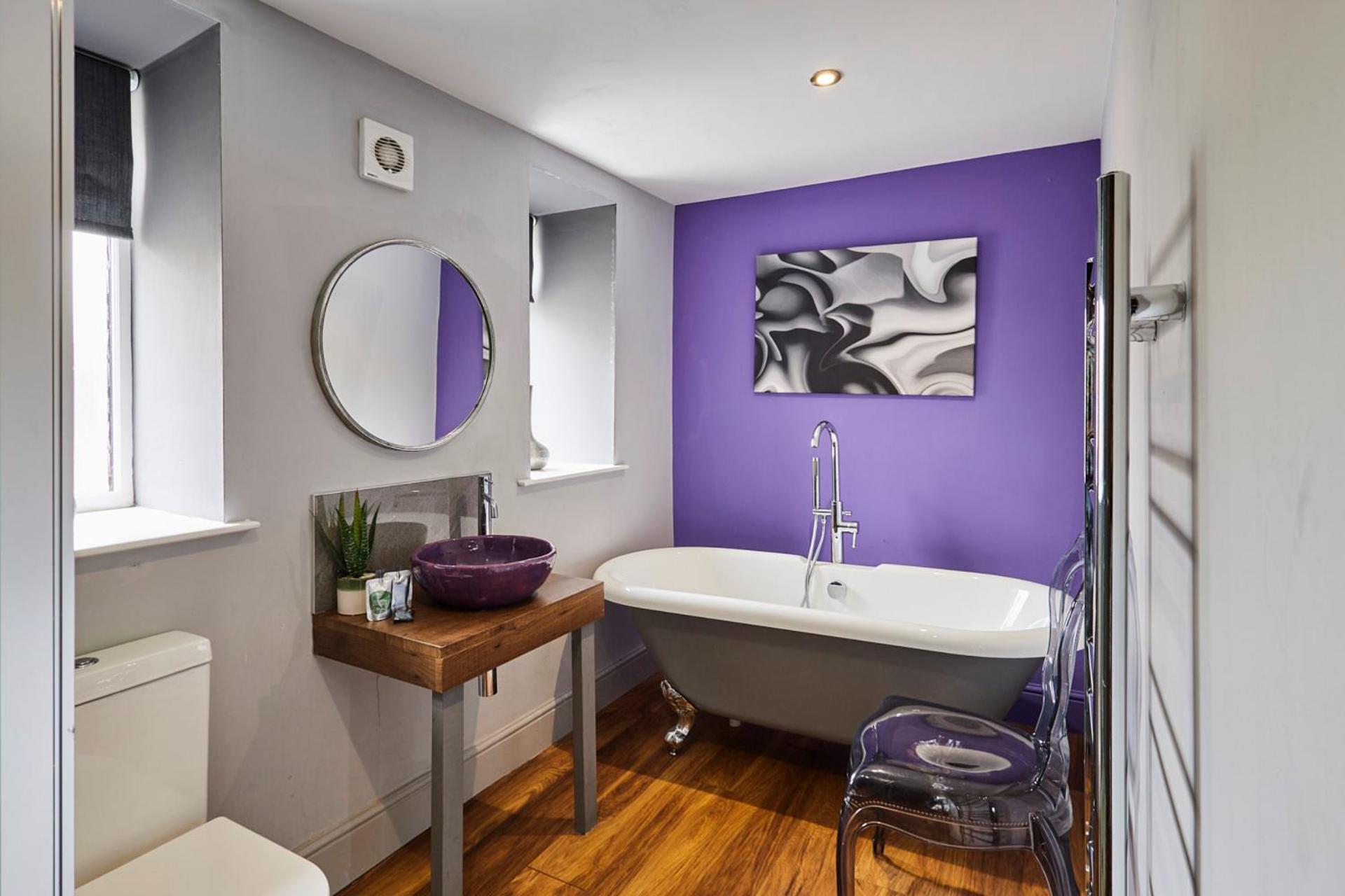 Host & - Narrowgate * Alnwick