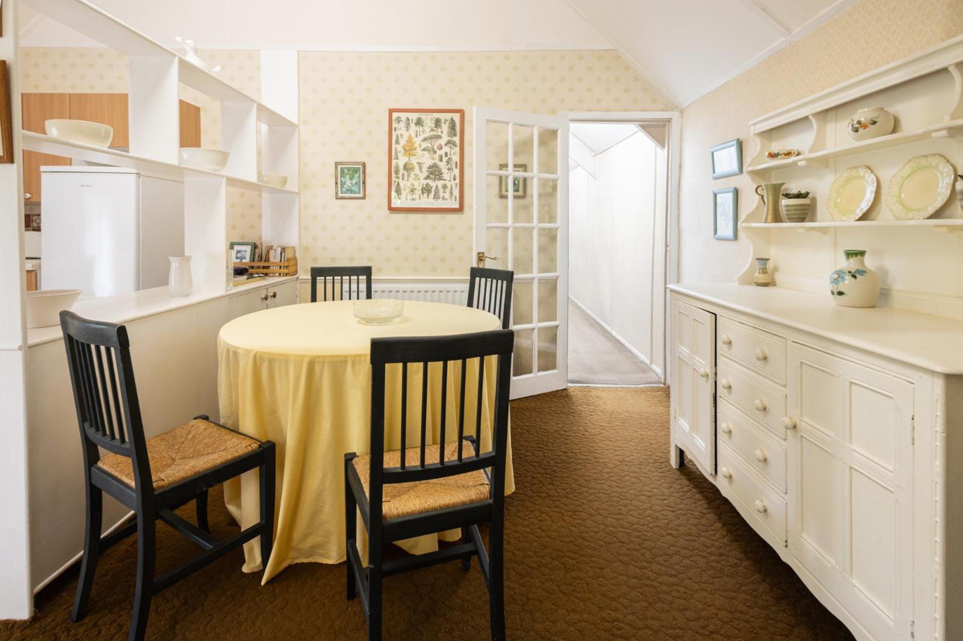 Host & - Summerhill Court Apartment