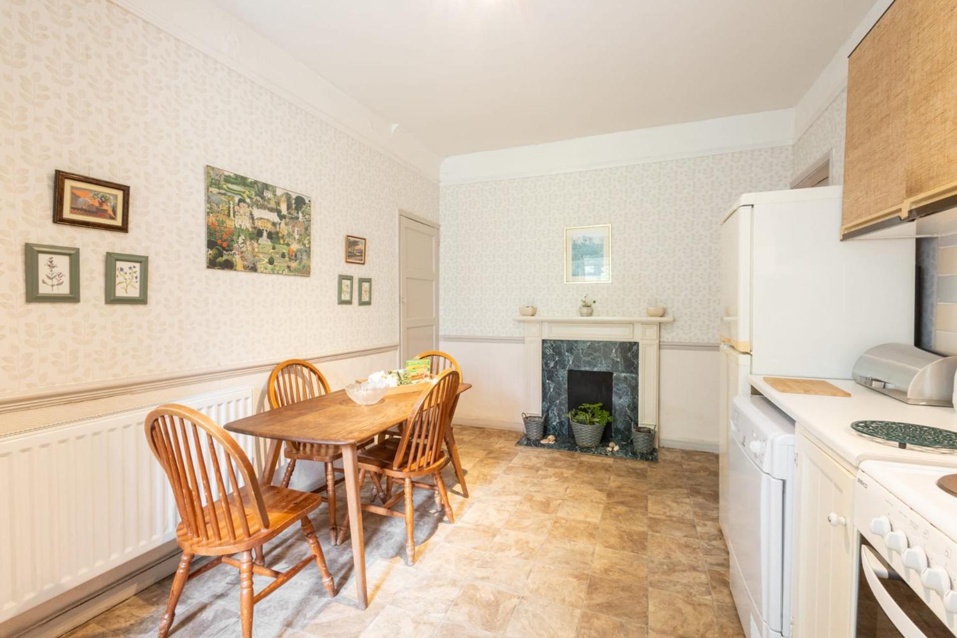 Host & - Summerhill Court * Alnwick