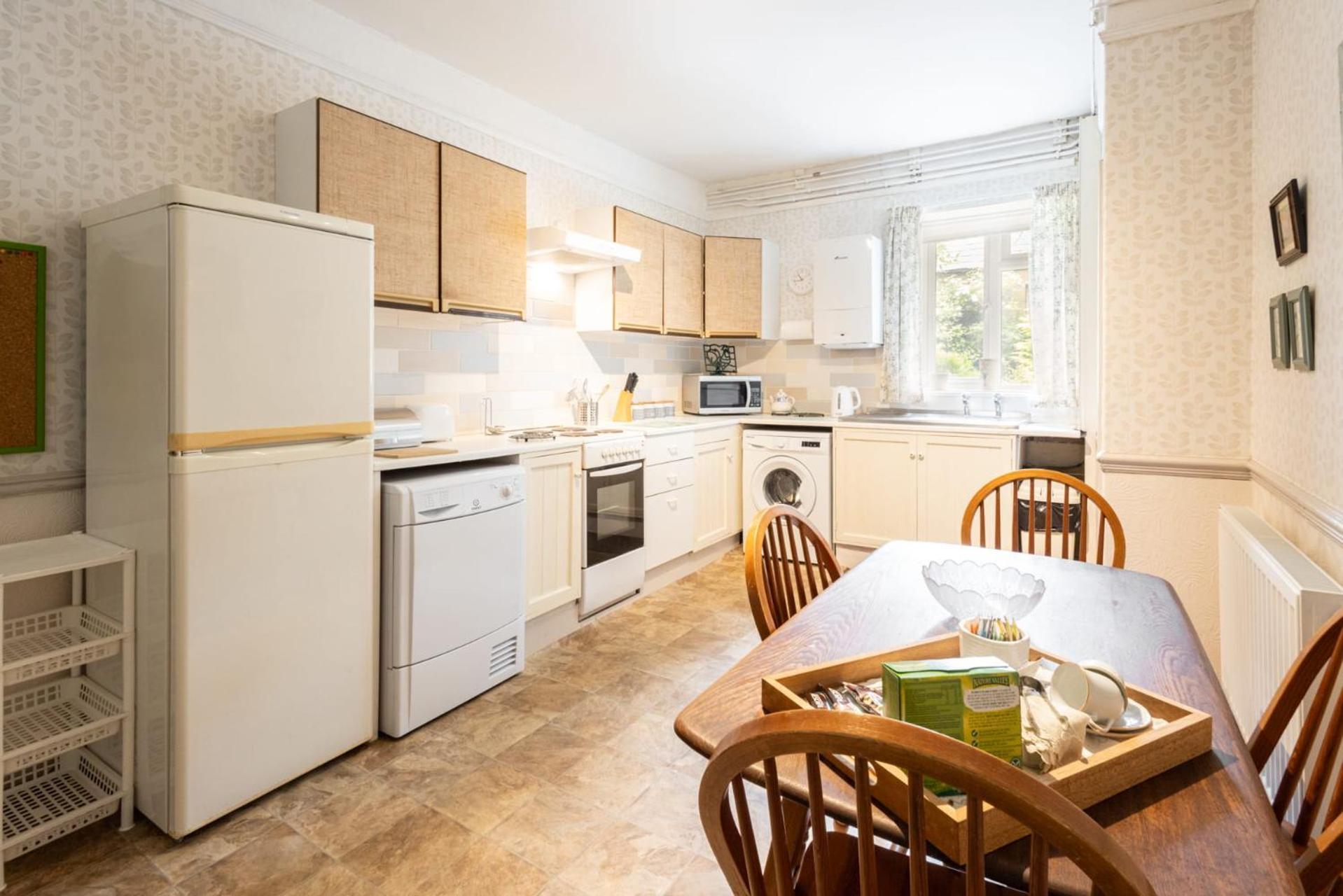 Host & - Summerhill Court Apartment *