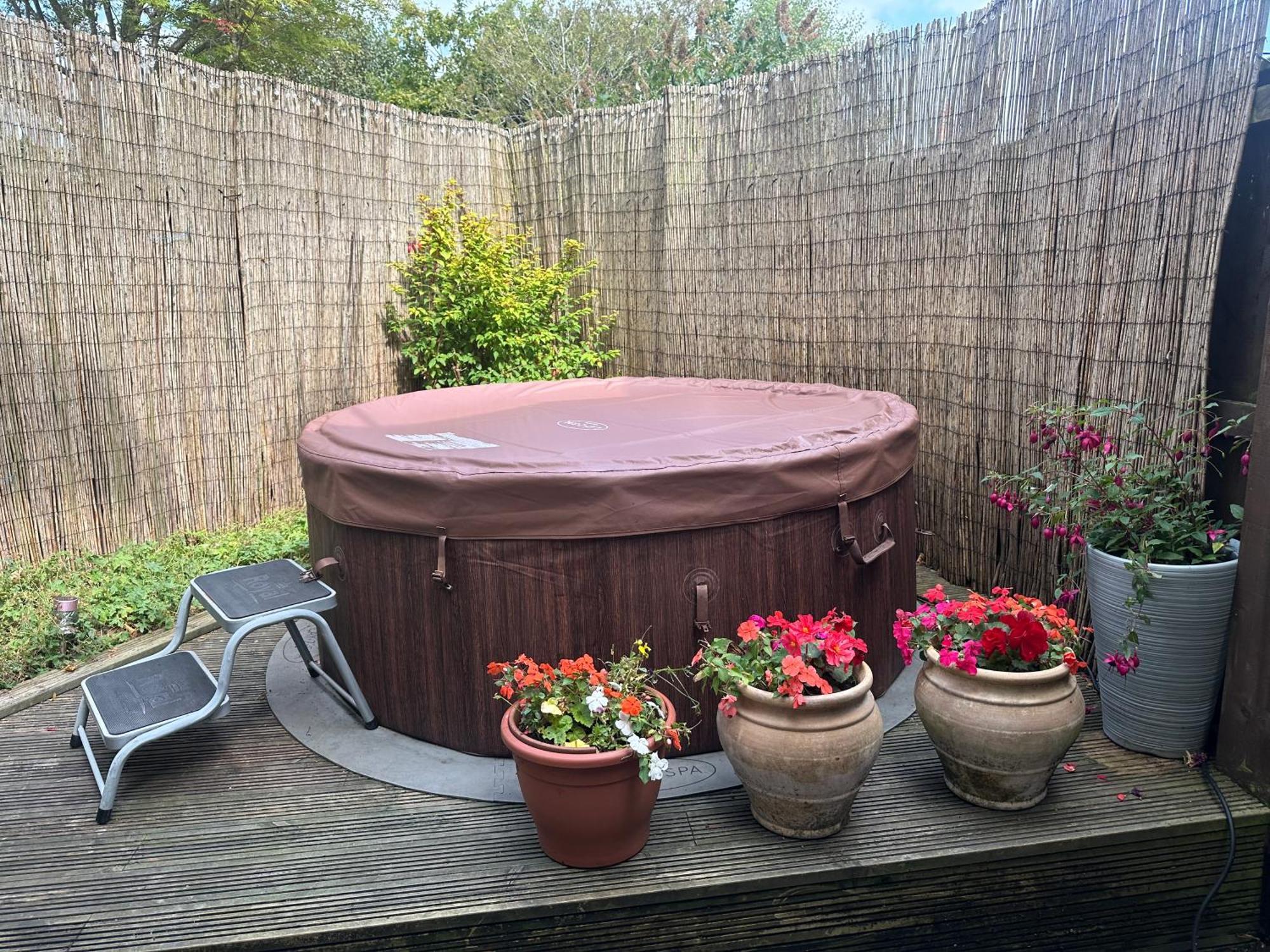 Apartment Lesbury - *