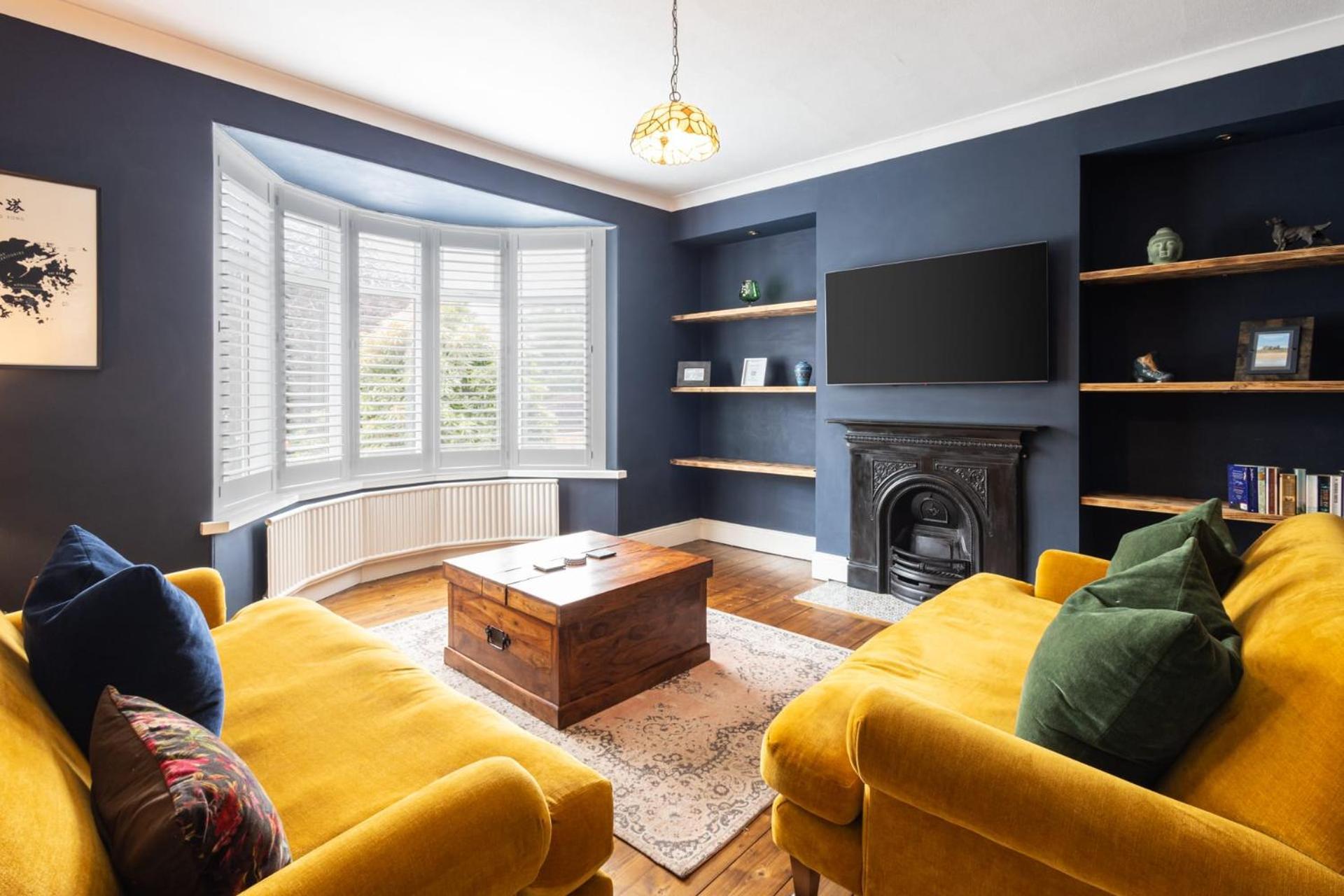 Host & - Newton House Alnwick