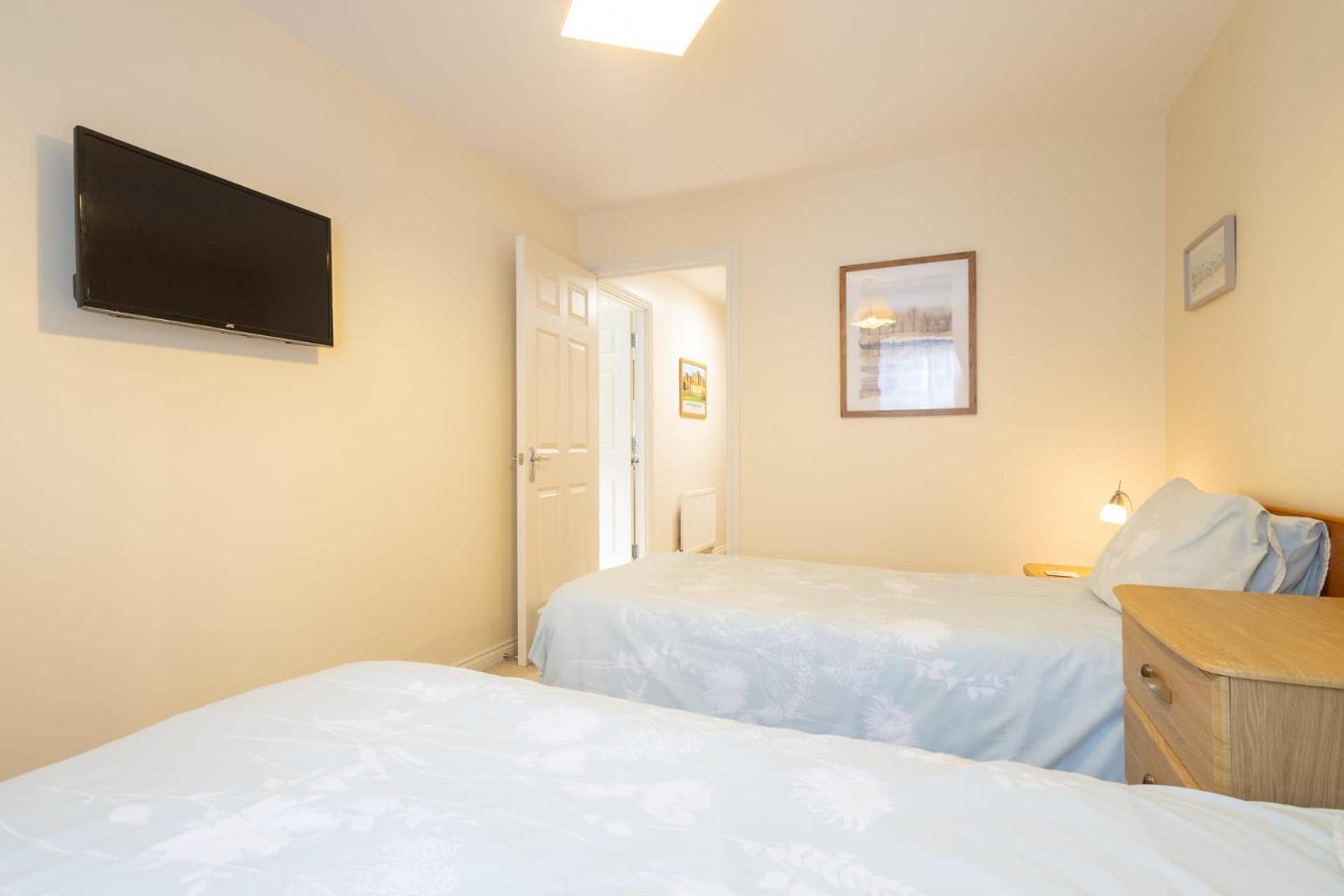 Host & - No 12 Apartment *