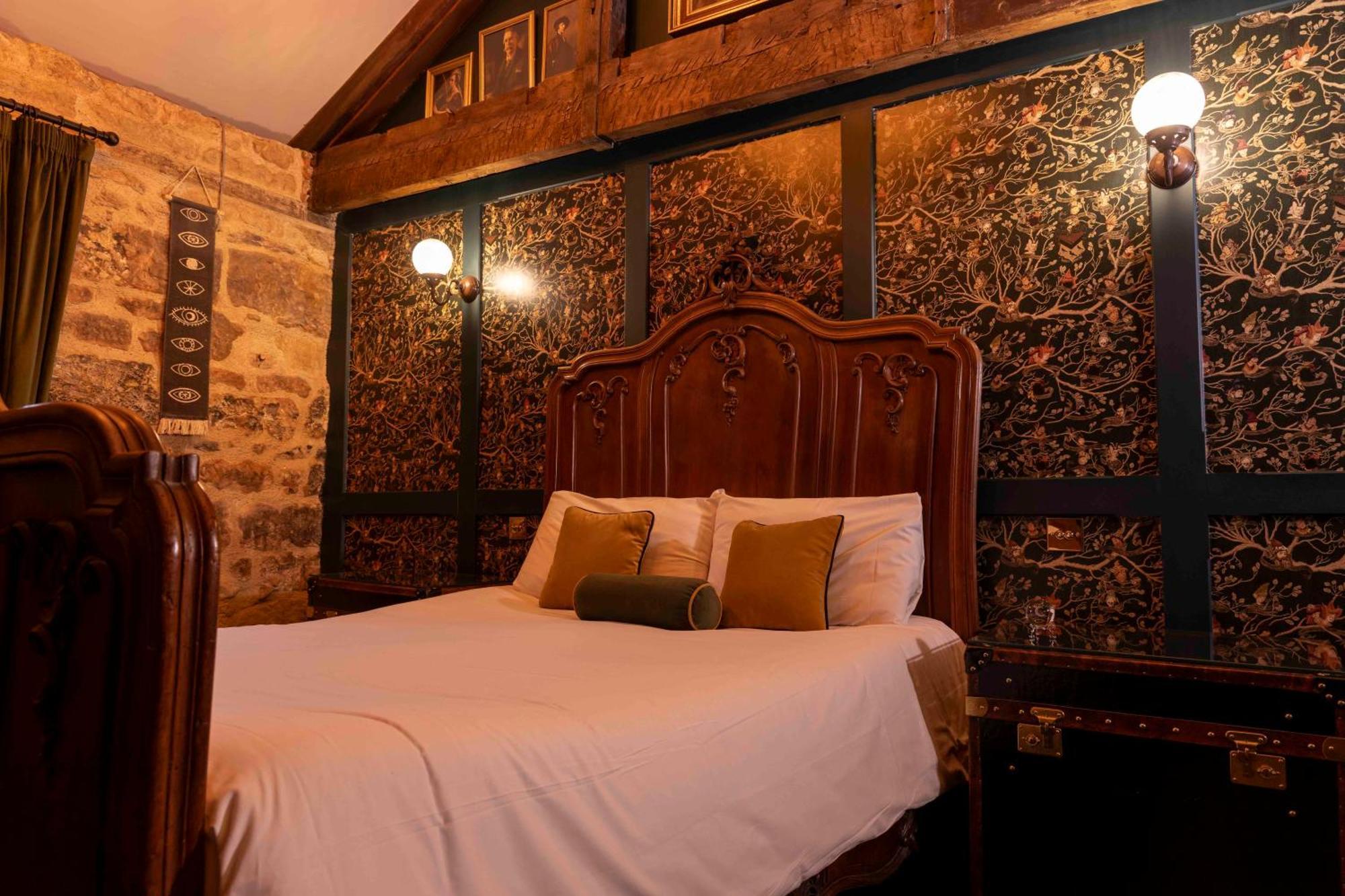 Inn The Dirty Bottles 4*