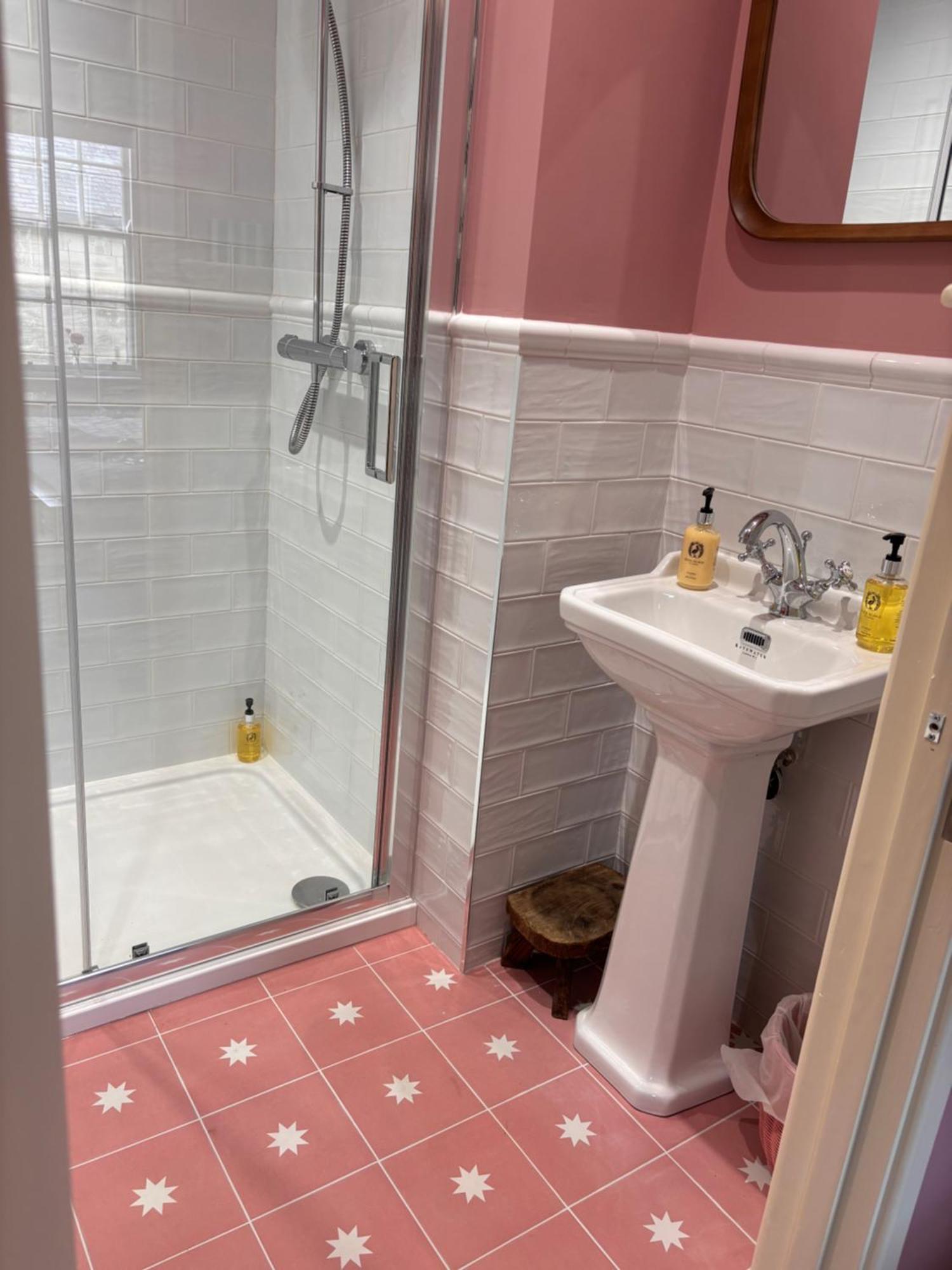 Peaseblossom House, A Charming Grade Ii Listed Building, In A Great Location In