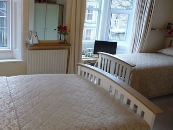 Tate House Guest house 4*