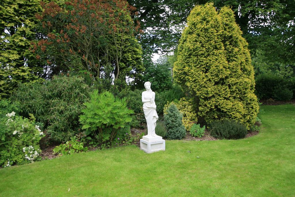 West Acre House 5*