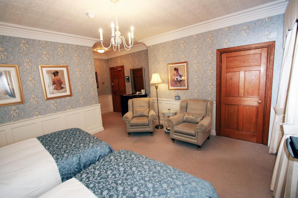 West Acre House 5*